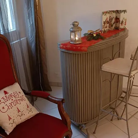 Casa de Férias Location Rez De Maison Dans Quartier