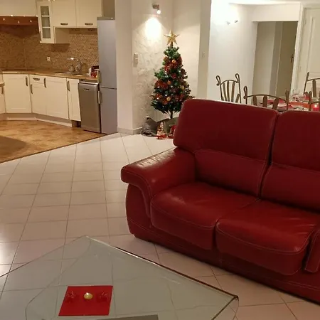 Casa de Férias Location Rez De Maison Dans Quartier *