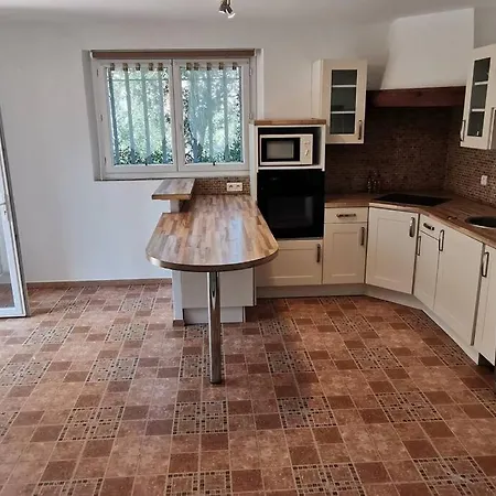 Location Rez De Maison Dans Quartier Ferienhaus Saint-Raphaël